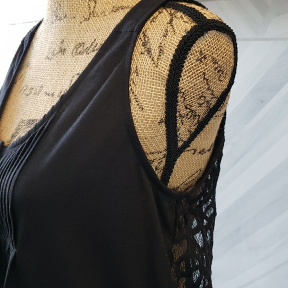 Self Esteem tank top black pleated front sheer lace back button front Size Large - Picture 3 of 5